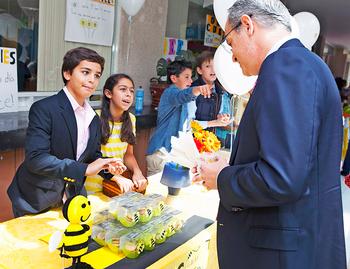 Of Bees and Business: the Mazahua Tianguis